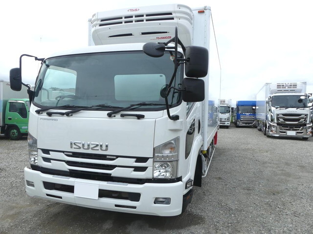 Forward Refrigerator & Freezer Truck_1