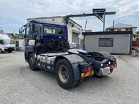 UD TRUCKS Quon Trailer Head QPG-GK5XAB 2016 613,000km_2