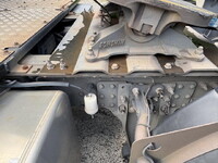 UD TRUCKS Quon Trailer Head 2PG-GK5AAB 2019 372,000km_14