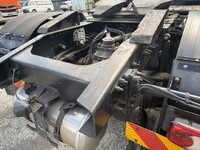 UD TRUCKS Quon Trailer Head 2PG-GK5AAB 2019 372,000km_17