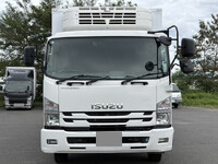 ISUZU Forward Refrigerator & Freezer Truck TKG-FRR90T2 2017 355,000km_5