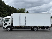 ISUZU Forward Refrigerator & Freezer Truck TKG-FRR90T2 2017 355,000km_6