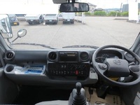 HINO Dutro Double Cab 2DG-XZU685M 2024 782km_14