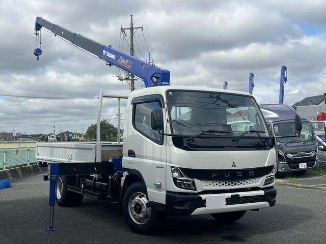 Canter Truck (With 4 Steps Of Cranes)_1