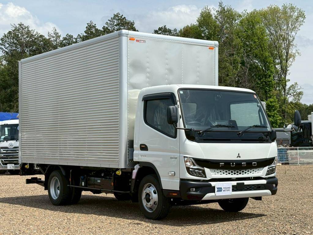 Canter Aluminum Van_2