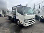 Dutro Truck (With 4 Steps Of Cranes)