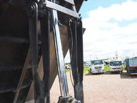 UD TRUCKS Quon Dump QKG-CW5XL 2015 539,977km_13