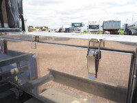 UD TRUCKS Quon Dump QKG-CW5XL 2015 539,977km_14