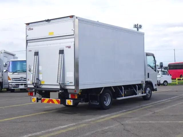 Elf Panel Van_2