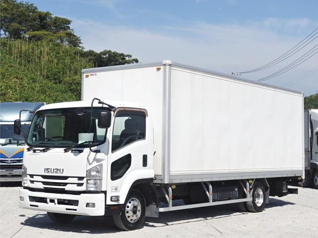 Forward Panel Van_1