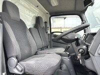 ISUZU Elf Aluminum Van TRG-NMR85N 2018 218,122km_28