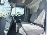 ISUZU Elf Aluminum Van 2RG-NPR88AN 2019 319,987km_30