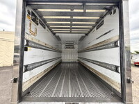ISUZU Forward Refrigerator & Freezer Truck TKG-FRR90S2 2016 224,038km_13
