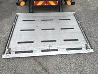 ISUZU Forward Refrigerator & Freezer Truck TKG-FRR90S2 2016 224,038km_9
