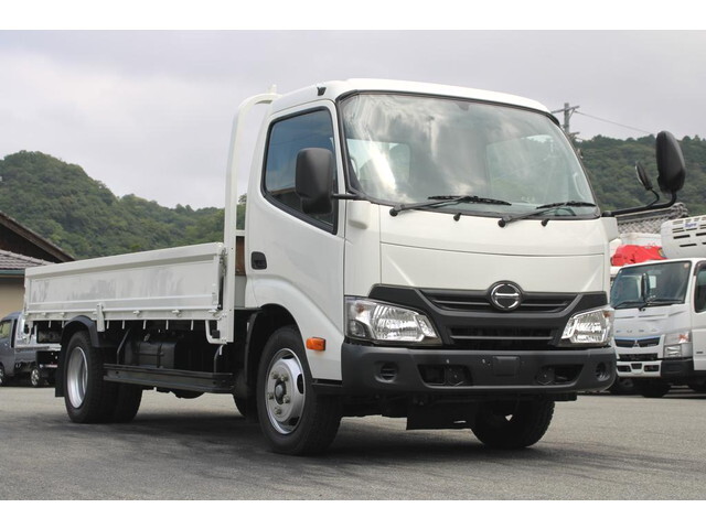 HINO Dutro Flat Body TPG-XZU655M 2019 101,190km_1