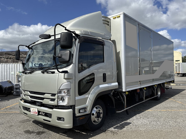 Forward Refrigerator & Freezer Truck_1
