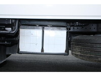 ISUZU Elf Double Cab BKG-NHR85A 2010 217,307km_23