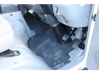 HINO Dutro Bottle Van TKG-XZC645M 2013 52,402km_37