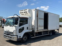 ISUZU Forward Refrigerator & Freezer Truck TKG-FRR90T2 2015 543,000km_3