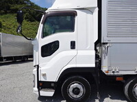 ISUZU Giga Aluminum Wing QKG-CYJ77B 2017 905,000km_9