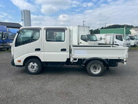 TOYOTA Dyna Double Cab TKG-XZU605 2017 5,082km_6