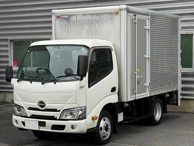 HINO Dutro Aluminum Van 2RG-XZU605M 2020 135,000km