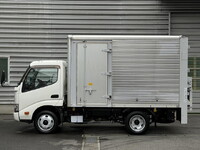 HINO Dutro Aluminum Van 2RG-XZU605M 2020 135,000km_3