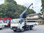 Elf Truck (With 3 Steps Of Cranes)