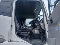 UD TRUCKS Quon Trailer Head 2PG-GK5AAB 2019 630,000km_18
