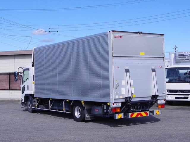 Forward Aluminum Van_2