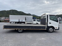 HINO Dutro Flat Body TPG-XZU710M 2019 82,678km_8