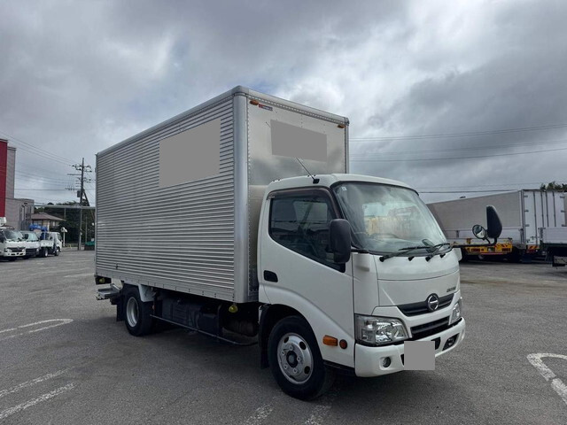 Dutro Aluminum Van_1