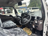 MITSUBISHI FUSO Canter Truck (With 4 Steps Of Cranes) 2PG-FEB80 2026 564km_32