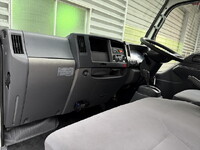 ISUZU Elf Panel Van TRG-NKR85N 2015 115,000km_19