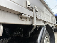 MITSUBISHI FUSO Canter Guts Flat Body UC-FB700B 2004 133,000km_12