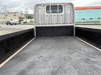 MITSUBISHI FUSO Canter Guts Flat Body UC-FB700B 2004 133,000km_32