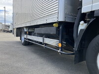 ISUZU Elf Aluminum Van TRG-NPR85AN 2017 247,359km_24