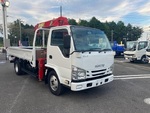 Elf Truck (With 4 Steps Of Cranes)