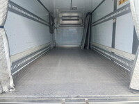 ISUZU Forward Refrigerator & Freezer Truck 2PG-FRR90T2 2019 680,000km_15