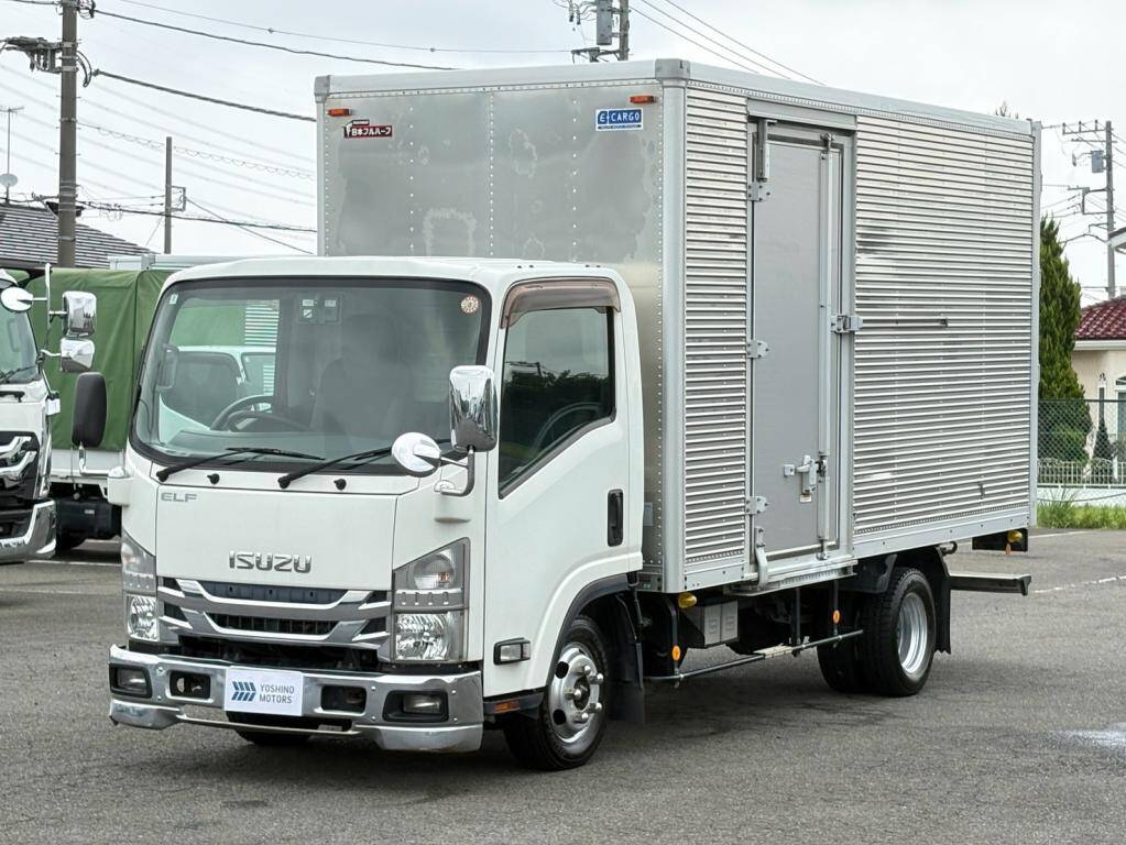 ISUZU Elf Aluminum Van TRG-NLR85AN 2018 243,000km_1