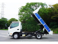 HINO Dutro Dump 2RG-XZC600T 2019 109,610km_6