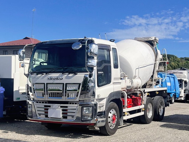 ISUZU Giga Mixer Truck QKG-CXZ77AT 2014 224,736km_1