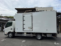 HINO Dutro Refrigerator & Freezer Truck TKG-XZU710M 2013 199,000km_8