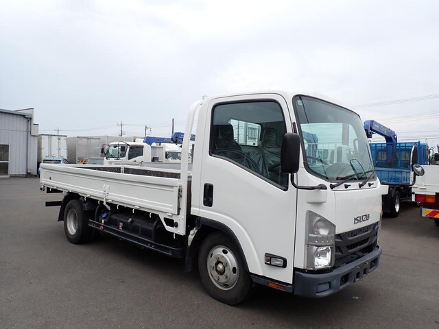 ISUZU Elf Flat Body 2RG-NMR88AR 2019 105,400km_1