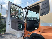 UD TRUCKS Condor Mixer Truck QDG-PW39L 2014 128,613km_32