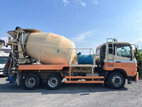UD TRUCKS Condor Mixer Truck QDG-PW39L 2014 128,613km_5