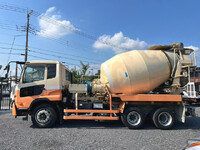 UD TRUCKS Condor Mixer Truck QDG-PW39L 2014 128,613km_7