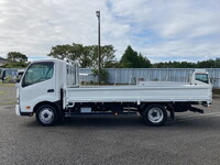 HINO Dutro Flat Body TPG-XZU710M 2019 48,525km_6