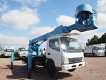 Canter Cherry Picker