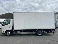 HINO Dutro Panel Van 2RG-XZU722M 2022 41,860km_6